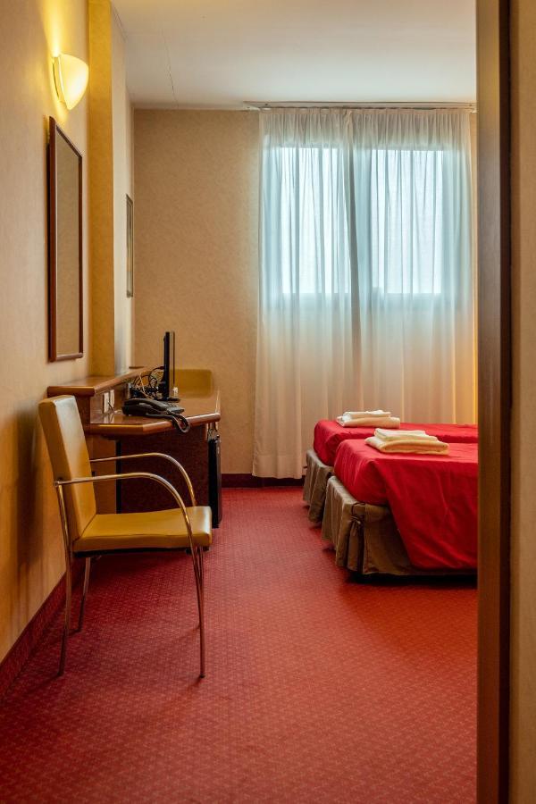 Meditur Hotel Pisa Migliarino Pisano Exterior photo